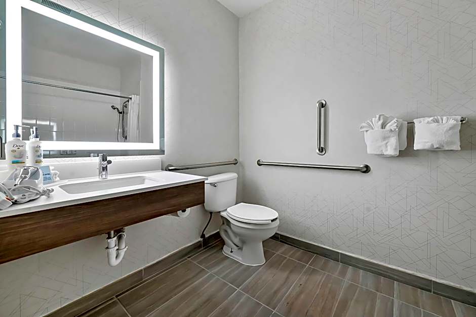 Holiday Inn Express Palestine By IHG