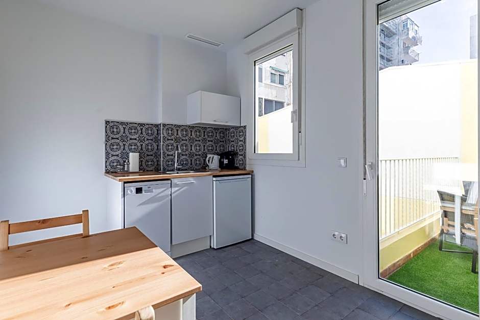 Marvellous Apt with a Large Private Terrace