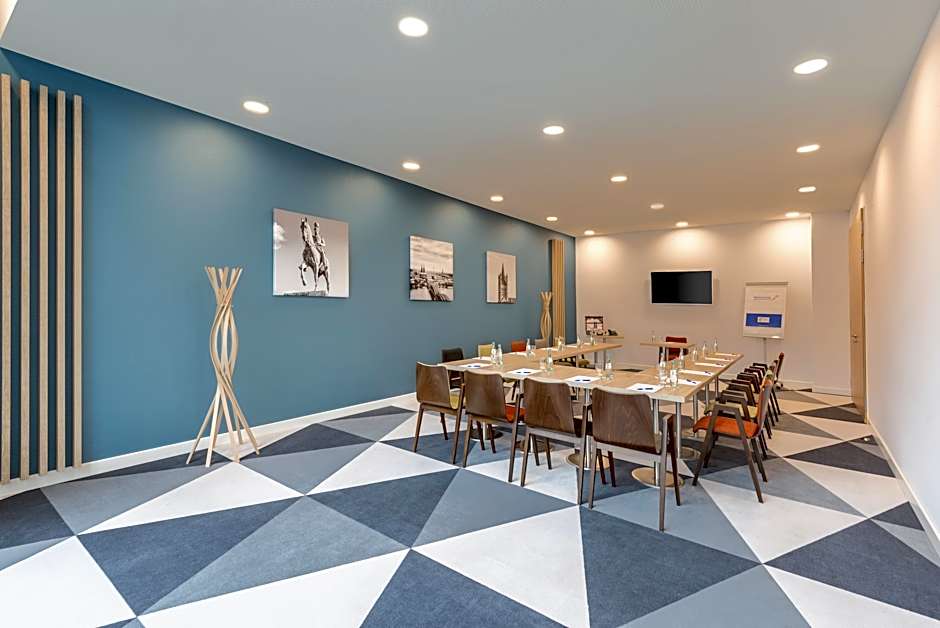 Premier Inn Köln City Süd