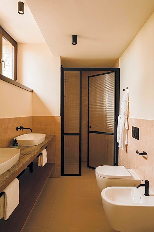 Aethos Hotel Saragano