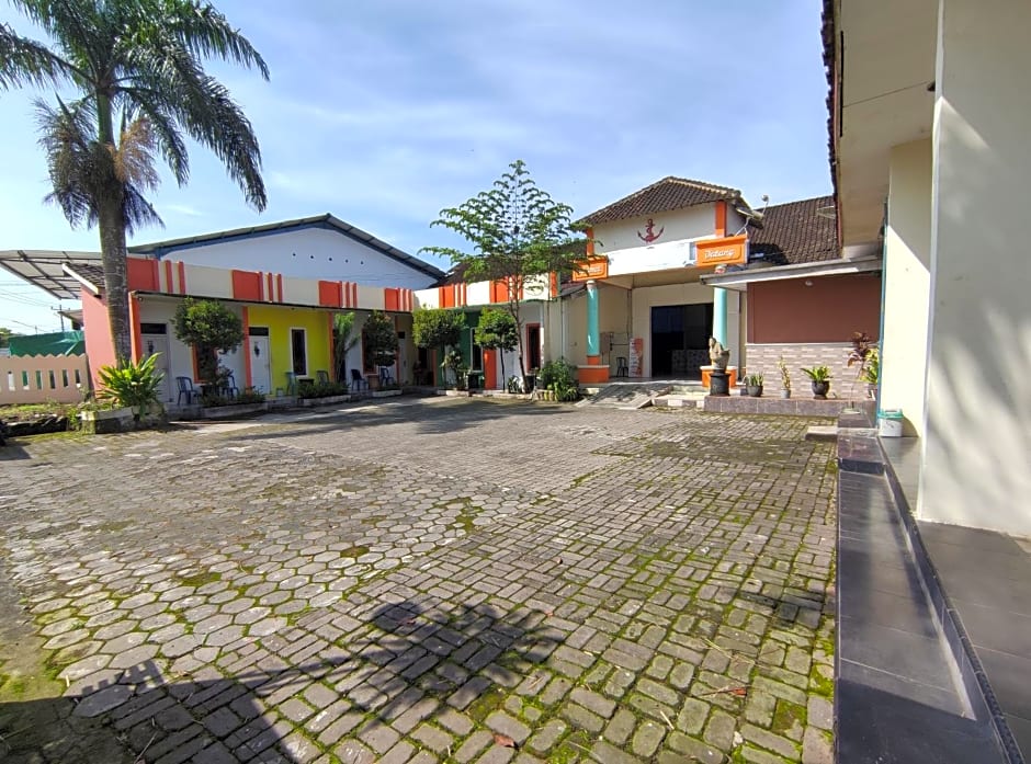 SPOT ON 91105 Hotel Salsabila