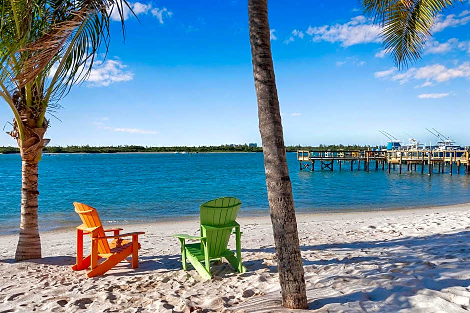 Hutchinson Island Hotel and Suites