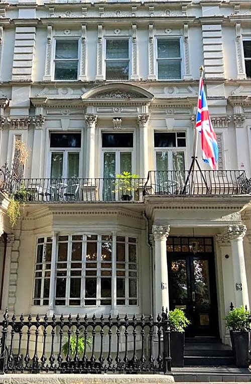 Hotel 63