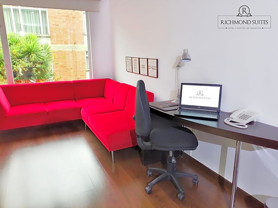 Richmond Suites Hotel