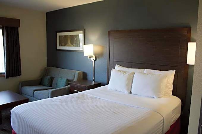 AmericInn by Wyndham Kearney