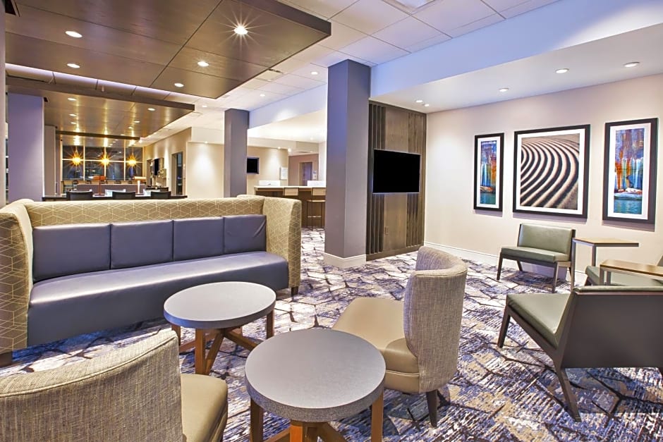 Holiday Inn Express & Suites - Okemos - University Area, an IHG Hotel