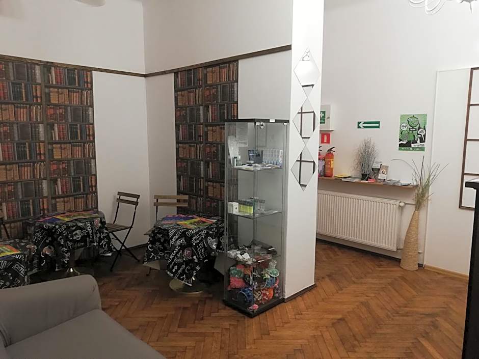 Lorf Hostel&Apartments