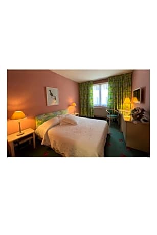 Large Double Room