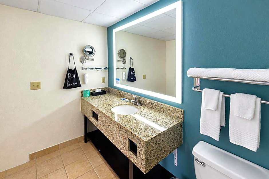 Sleep Inn & Suites near Spirit Mountain