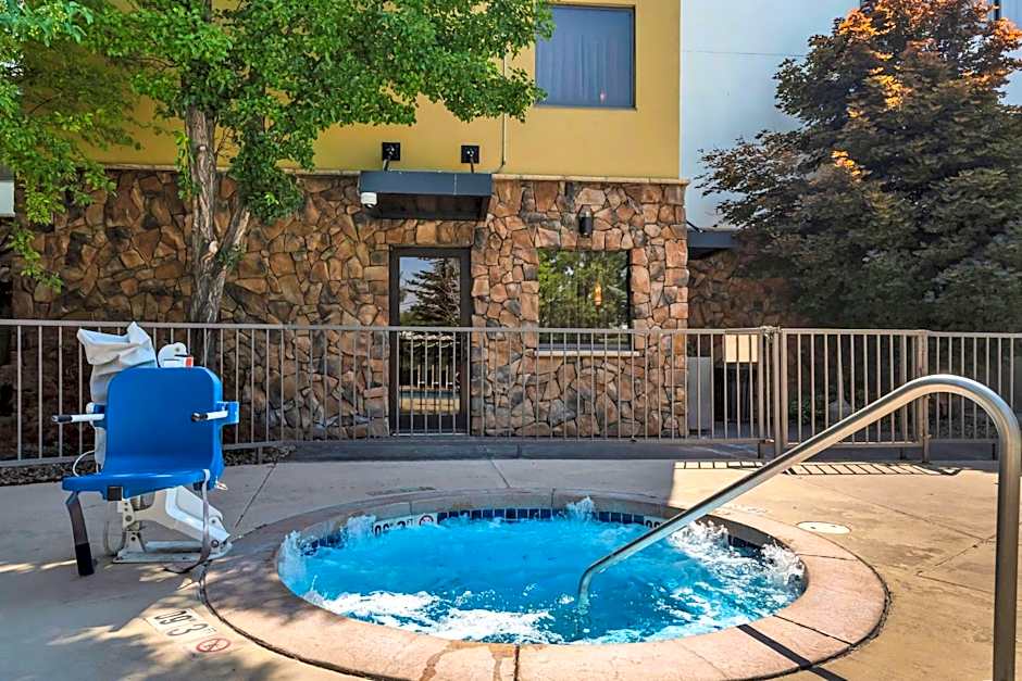 Best Western Plus Olympic Inn