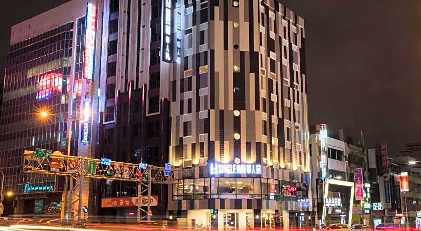 Single Inn - Kaohsiung Station