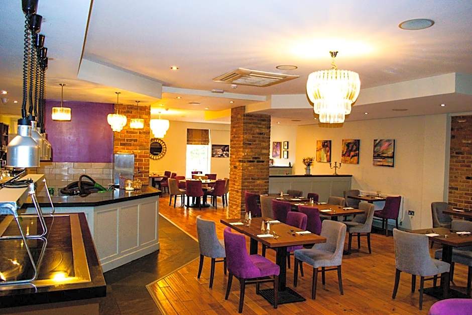 Ty Newydd Country Hotel