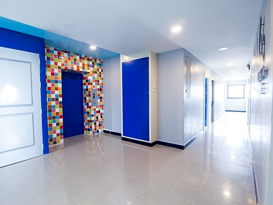 The Seven Luck - Stay in Style