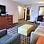 Heritage Inn & Suites St. Louis/Fenton, Trademark by Wyndham