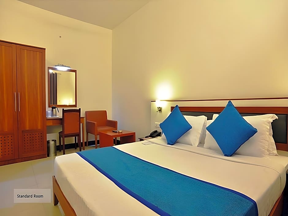 Hotel Marina Residency