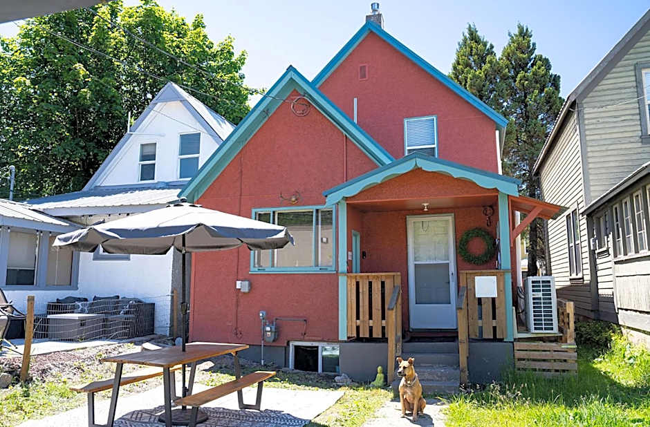 The Downtown Hive by Revelstoke Vacations