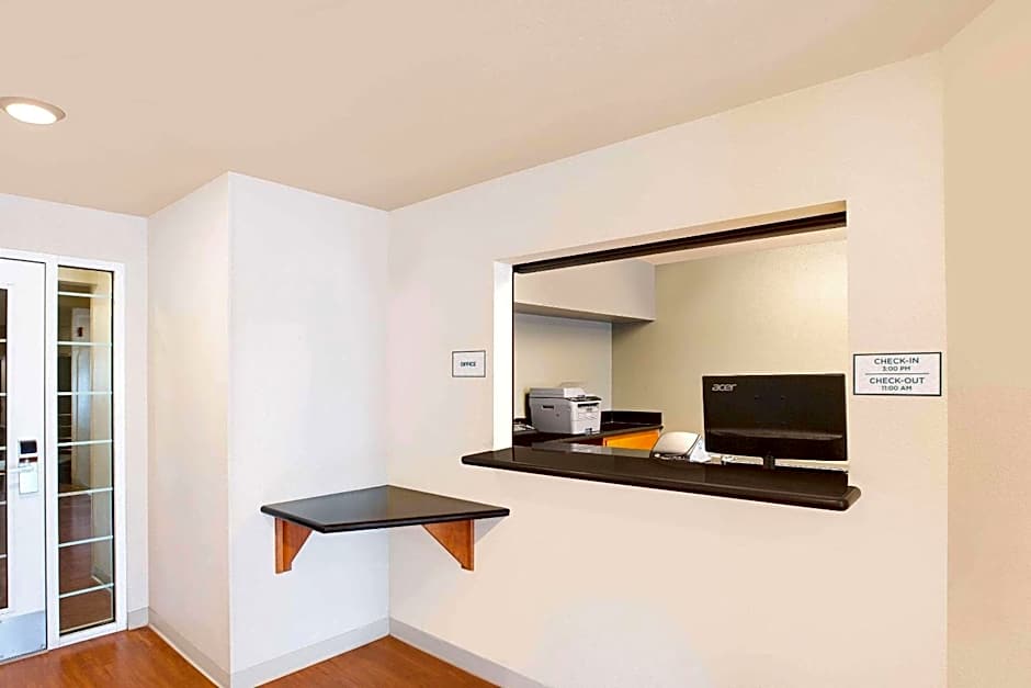 WoodSpring Suites College Station