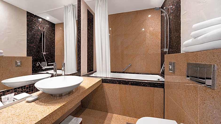 Rixwell Collection Savoy Boutique Hotel