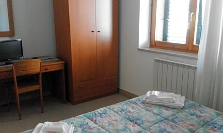 Economy Single Room