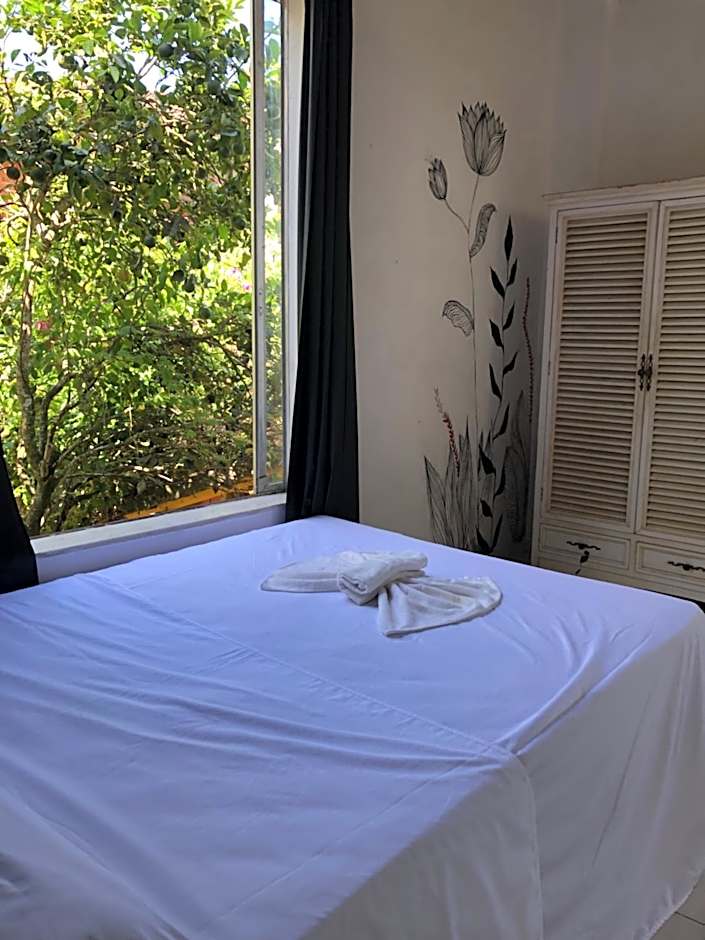 Banana Leaf Eco Hostel