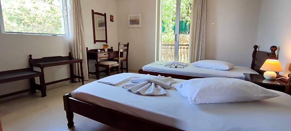 Anna Studio and Apartments