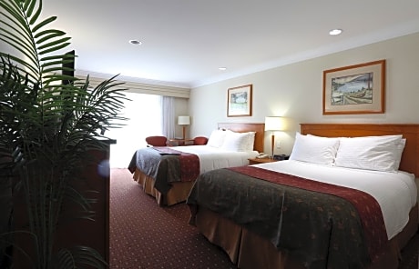 Queen Room with Two Queen Beds - Non-Smoking