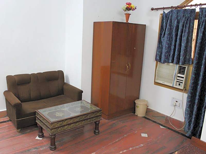 Hotel R.K International