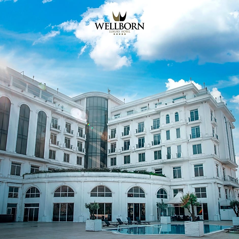 Wellborn Luxury Hotel