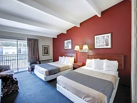 Double Room with Two Double Beds - Non-Smoking