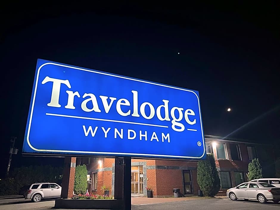 Travelodge by Wyndham Rigaud