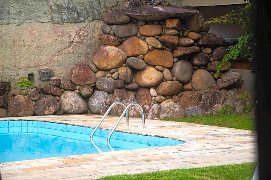 Villa Tavares - casa com piscina na praia da Lagoinha
