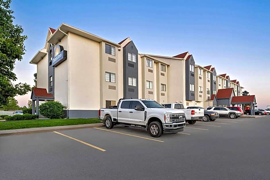 Days Inn by Wyndham near Kansas Speedway