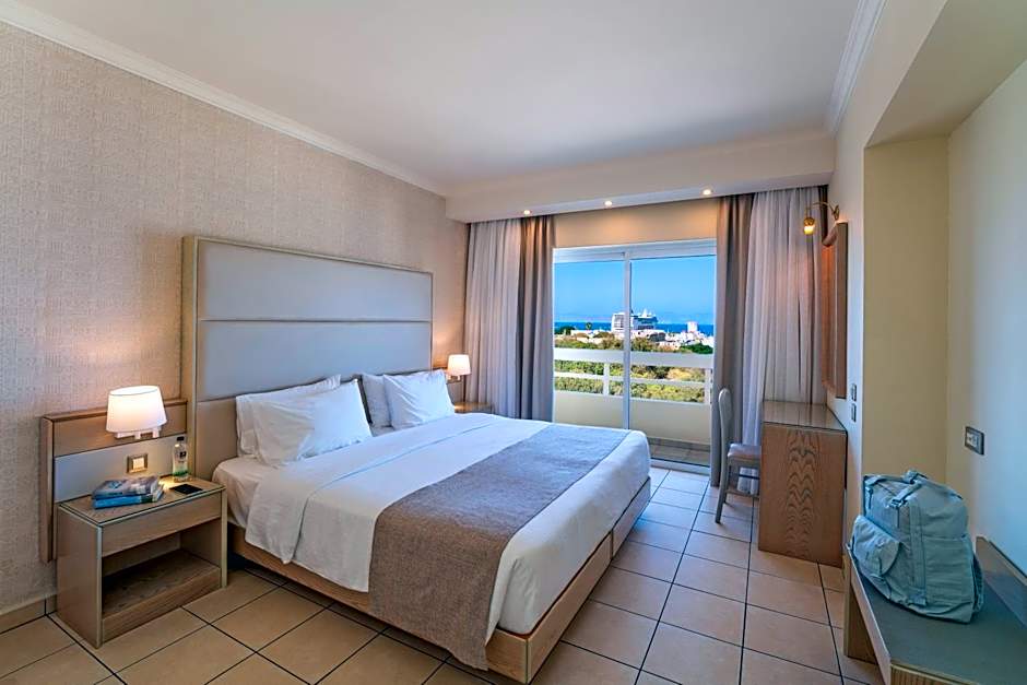 Athineon Hotel