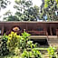 Olala Bungalows And Restaurant Mitra RedDoorz