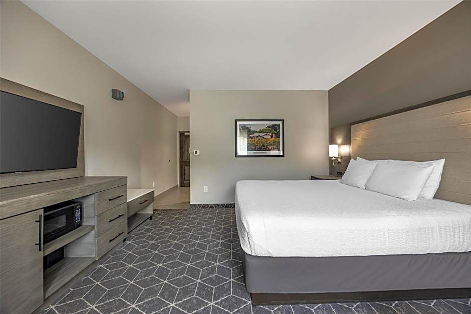 Best Western Plus Lawrenceburg