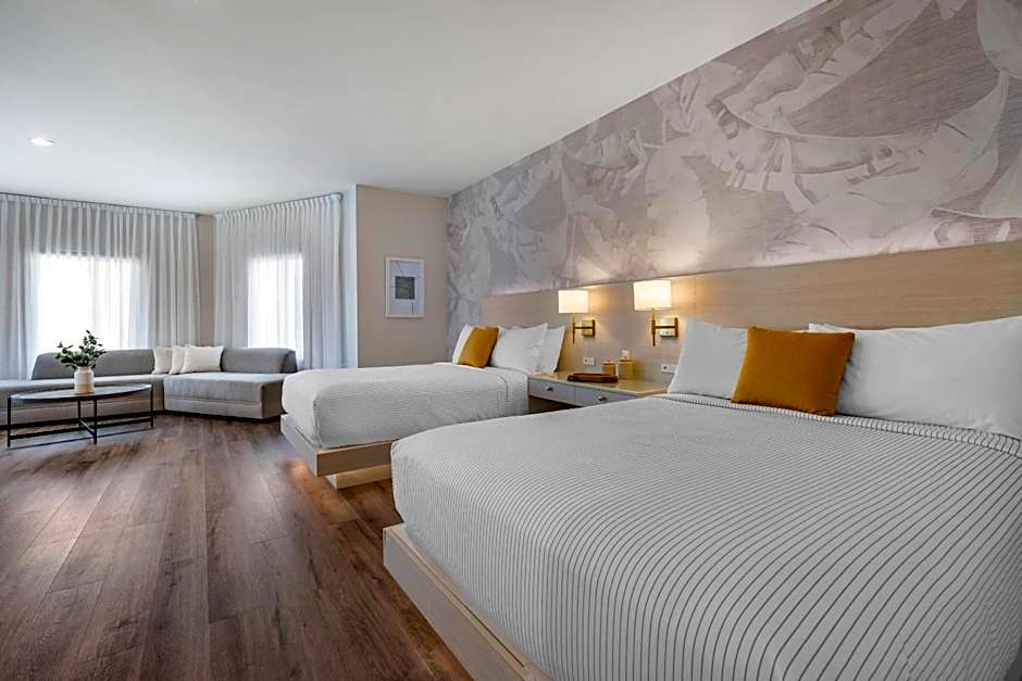 Cambria Hotel Calabasas - Malibu