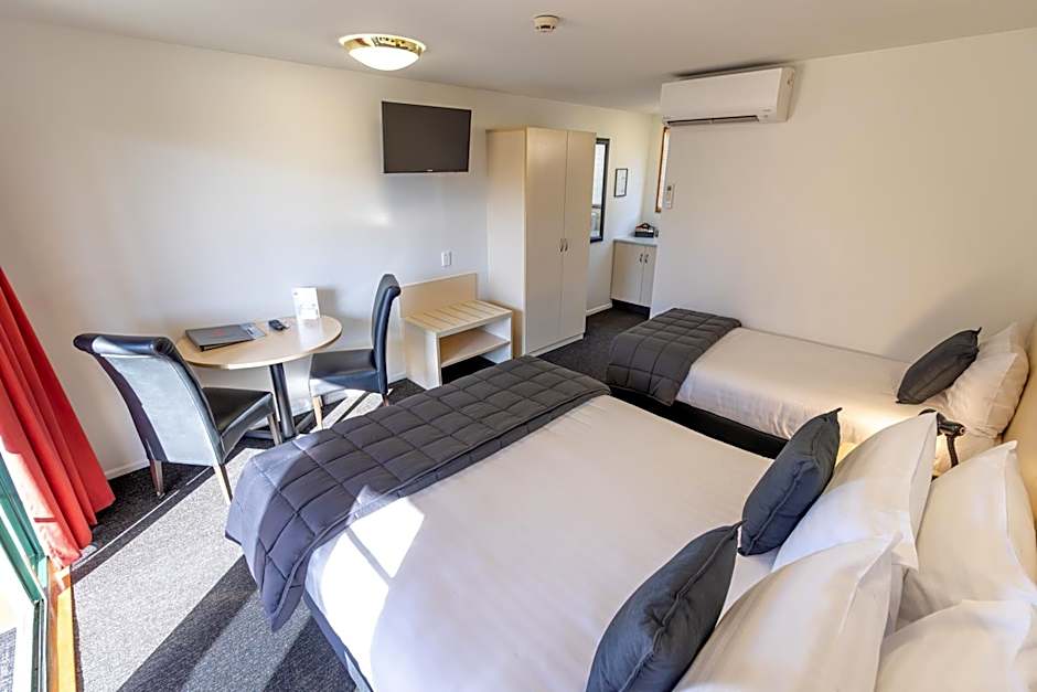 Lobster Inn Motor Lodge