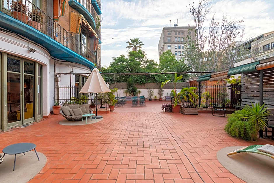 Rodamon Barcelona Hostel