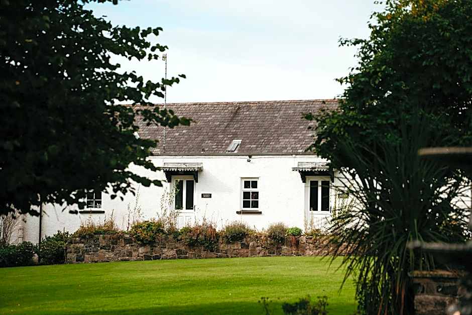 Dunadry Hotel And Gardens