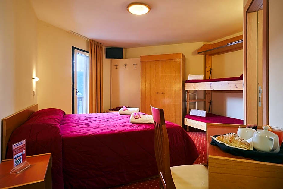 Hotel Dolomiti - Azzurro Club