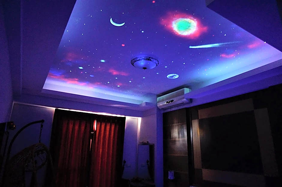 Warner Leisur Hotel
