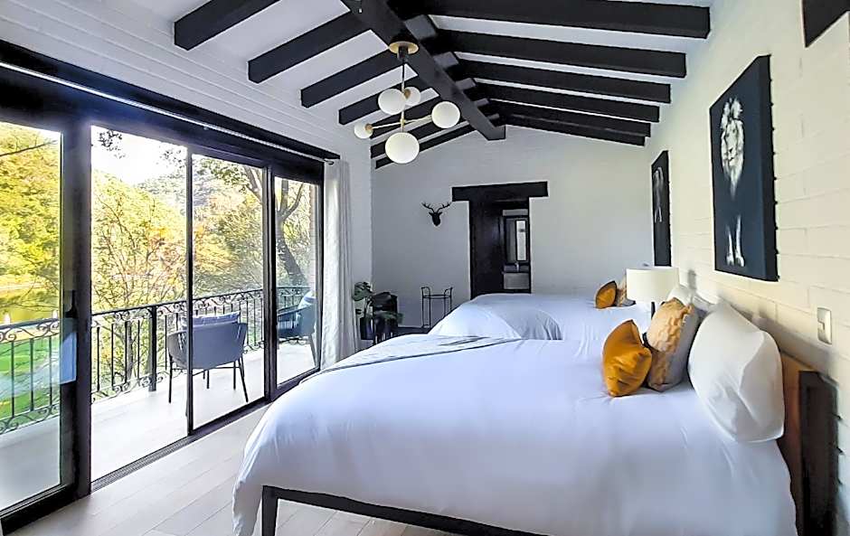 Photo 1 of 4 of 2 Bedroom Suite