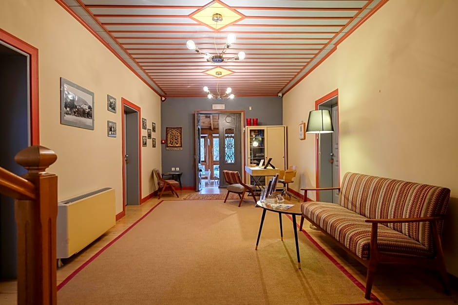 Kyriaki Guesthouse & Suites