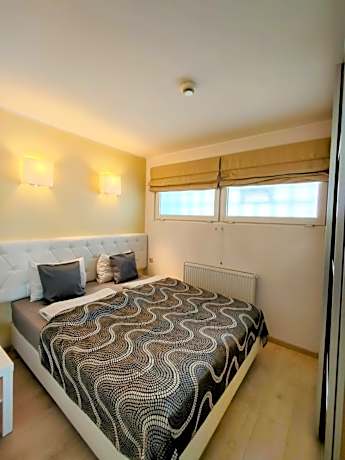 Superior One-Bedroom Apartment with Balcony