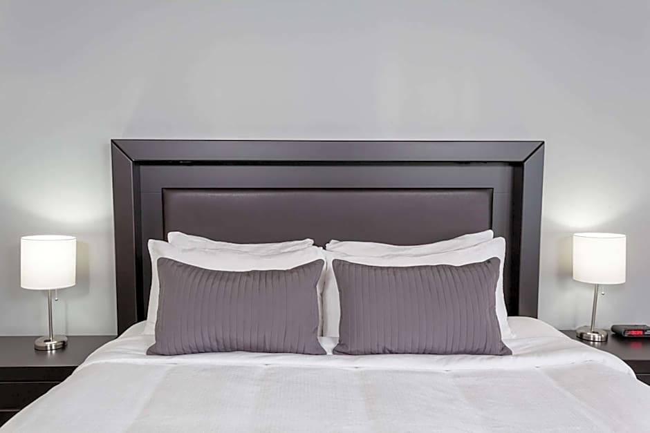 Baymont by Wyndham Glenview