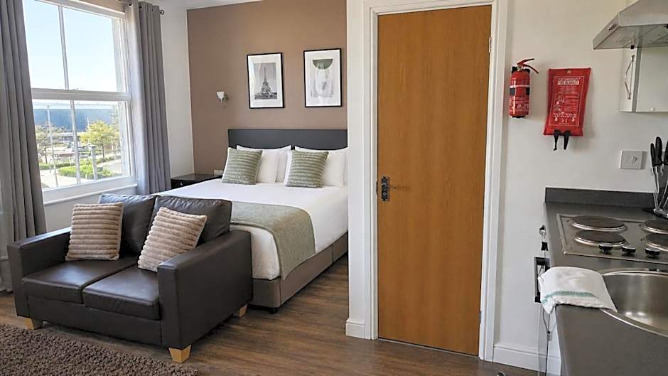 Park Hotel & Apartments