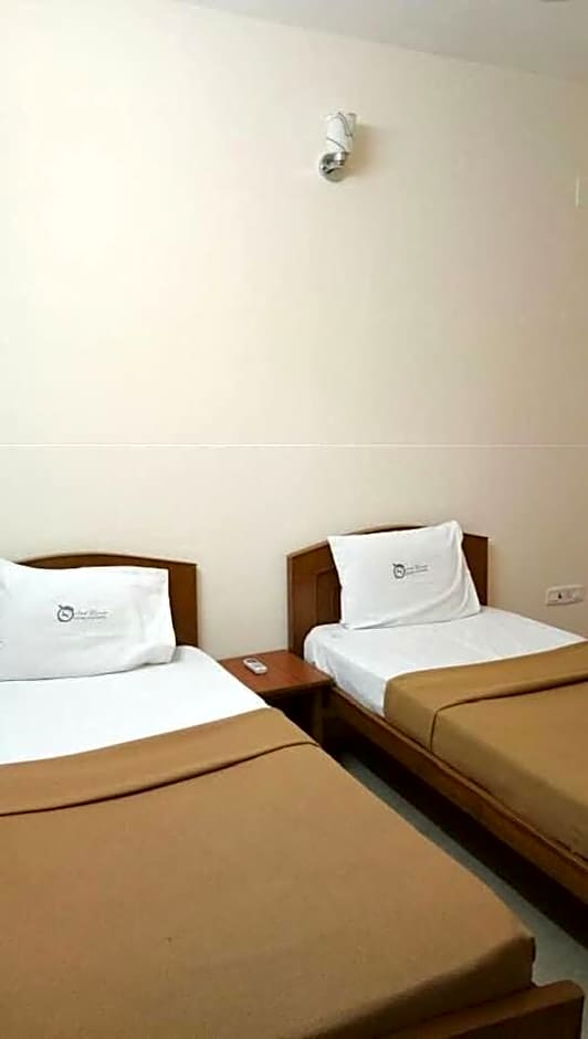 ThulasiRams Service Apartments