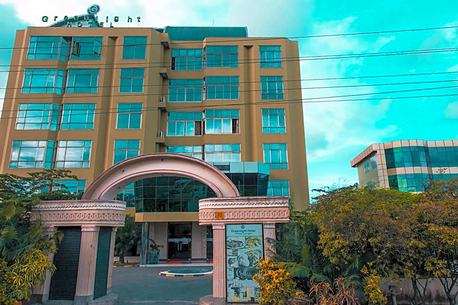 Greenlight Hotel