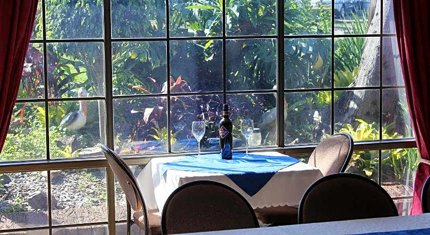 Riverview Motor Inn