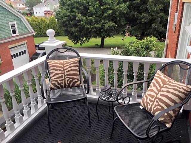 South Broadway Manor B&B - Near Fallingwater, Ohiopyle State Park, Hiking & Biking trails GAP